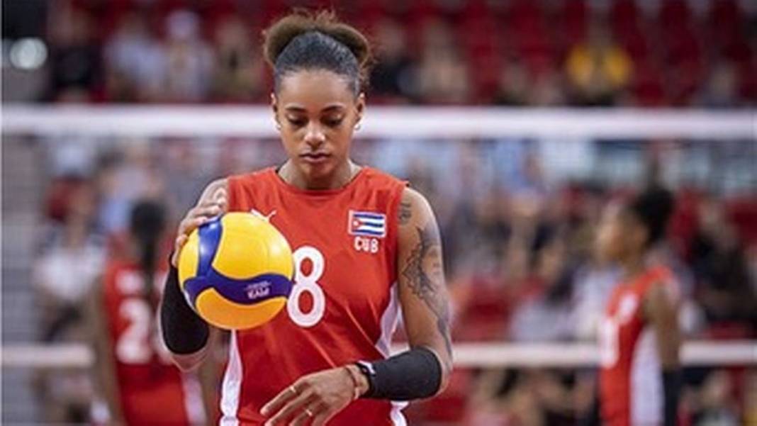 Kübalı yıldız Sultanlar Ligi'nde. Voleybolda flaş transfer 5